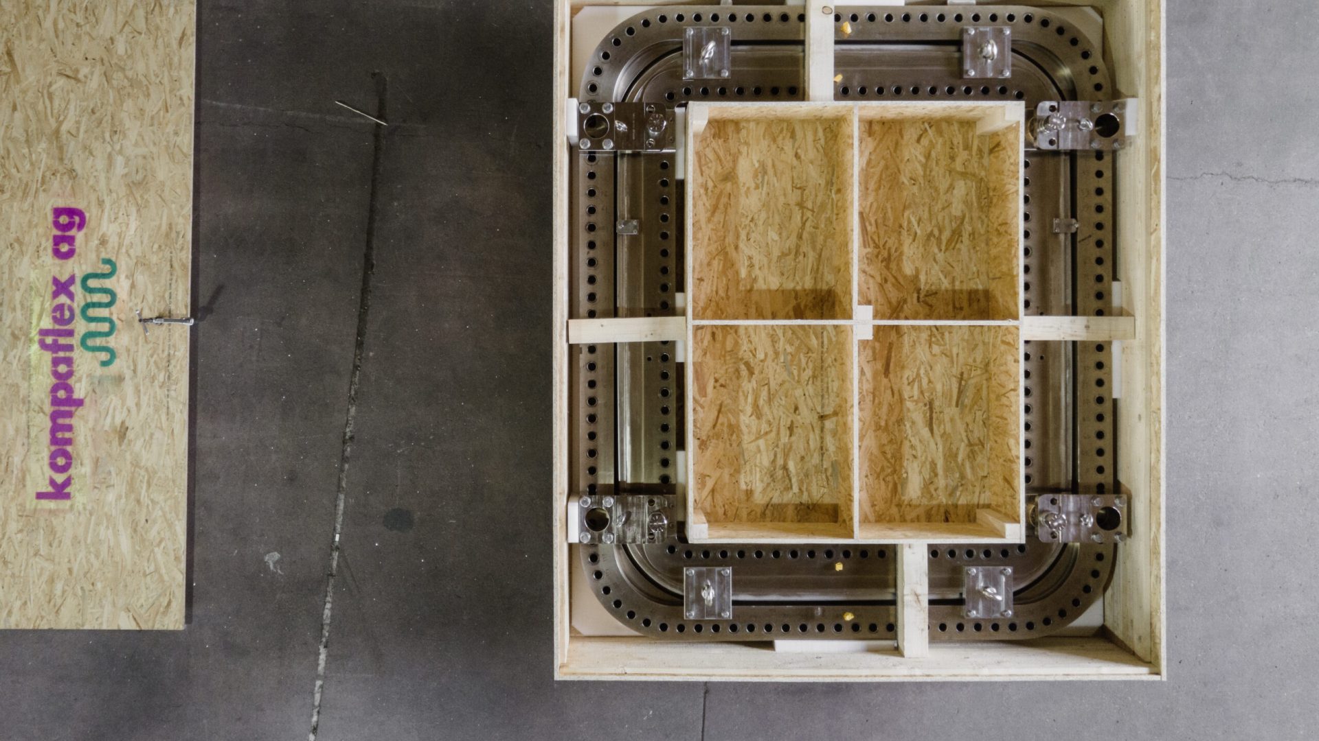 Rectangular expansion joint